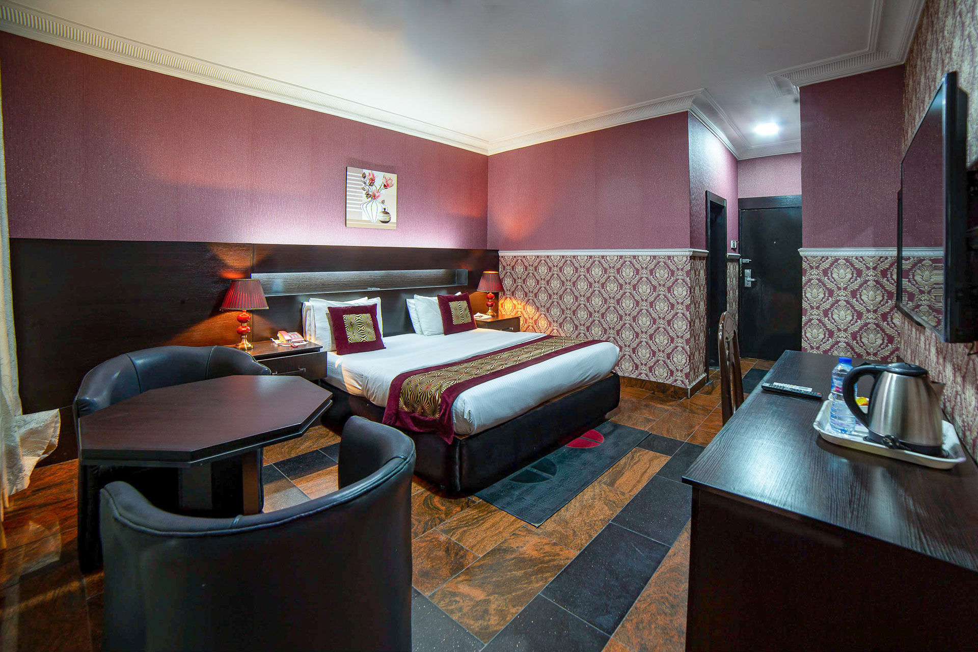 /web/uploads/116/Landmark Hotels Port Harcourt/room-photos/Standard room/landmark standard.jpg